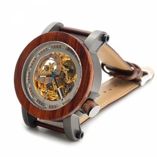 Оригинальные деревянные часы