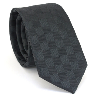Купить узкий мужской галстук черного цвета с узором в виде шахматной доски