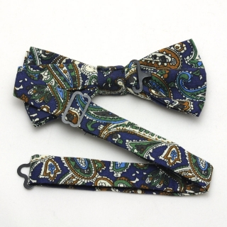 Узорчатая галстук-бабочка на застежке