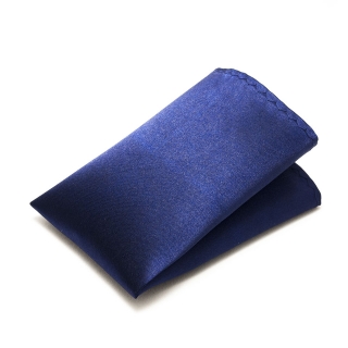 Синий однотонный платок в карман пиджака