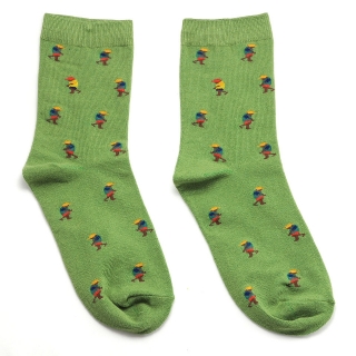 Зеленые носки с человечками