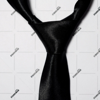 Недорогой черный галстук
